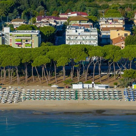 Hotel La Pineta Pineto Esterno foto